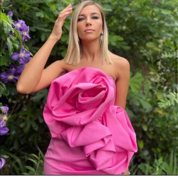 Zara Voluminous Flower Dress Fuchsia - Picture 5 of 11